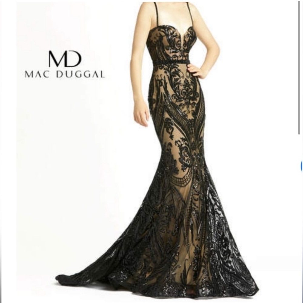 NWT MAC DUGGAL Damask
Mermaid Gown Mac Duggal
67353M size 8